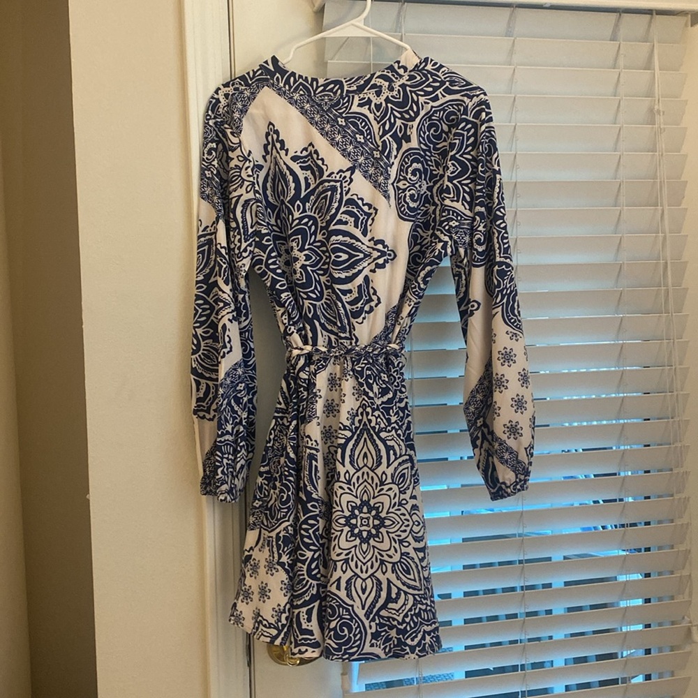 Long Sleeve Dress - Picture 5 of 5